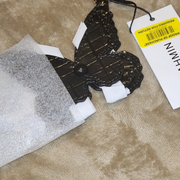 Brahmin Key Fob - Picture 2 of 3